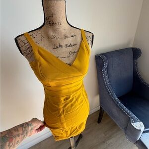 Mustard Yellow Fitted V-Neck Bodycon Dress